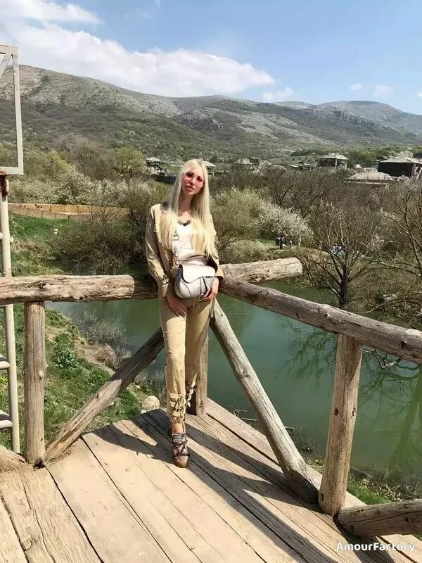 Aleksandra Profile image 2