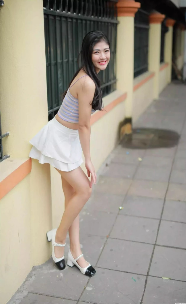 Lyly, 24