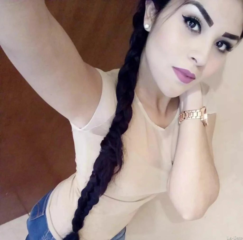 Sabrina Profile image 4